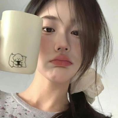 劳拉·马尔斯的眼睛